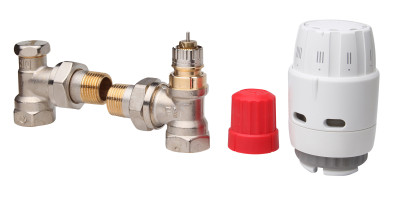 Комплект для радиатора с боковым подключением угловой RAS-C2+RA-N+RLV-S 1/2" Danfoss 013G2219 Комплект для радиатора с боковым подключением угловой RAS-C2+RA-N+RLV-S 1/2" Danfoss 013G2219