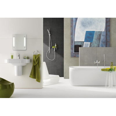 Змішувач одноважільний Grohe Eurosmart Cosmopolitan для ванни з душовим набором (32832000) Змішувач одноважільний Grohe Eurosmart Cosmopolitan для ванни з душовим набором (32832000)