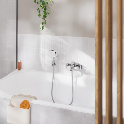 Змішувач змішувач Grohe Cubeo для ванни (1018130000) Змішувач змішувач Grohe Cubeo для ванни (1018130000)