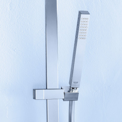 Душевая система Grohe Euphoria Cube System 230 с термостатом для настенного монтажа (26087000) Душевая система Grohe Euphoria Cube System 230 с термостатом для настенного монтажа (26087000)